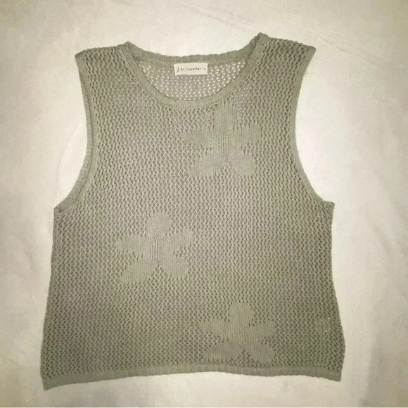 Womens By Together Flower Knit Sweater Vest - Picture 1 of 7
